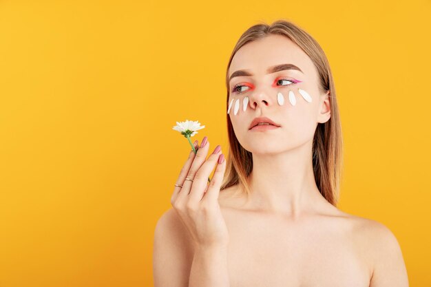 Rumianek na oczy jak stosować bezpiecznie?