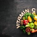 Jakie owoce mają dużo witamin i warto je włączyć do diety?