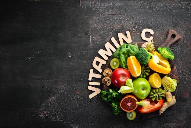 Jakie owoce mają dużo witamin i warto je włączyć do diety?